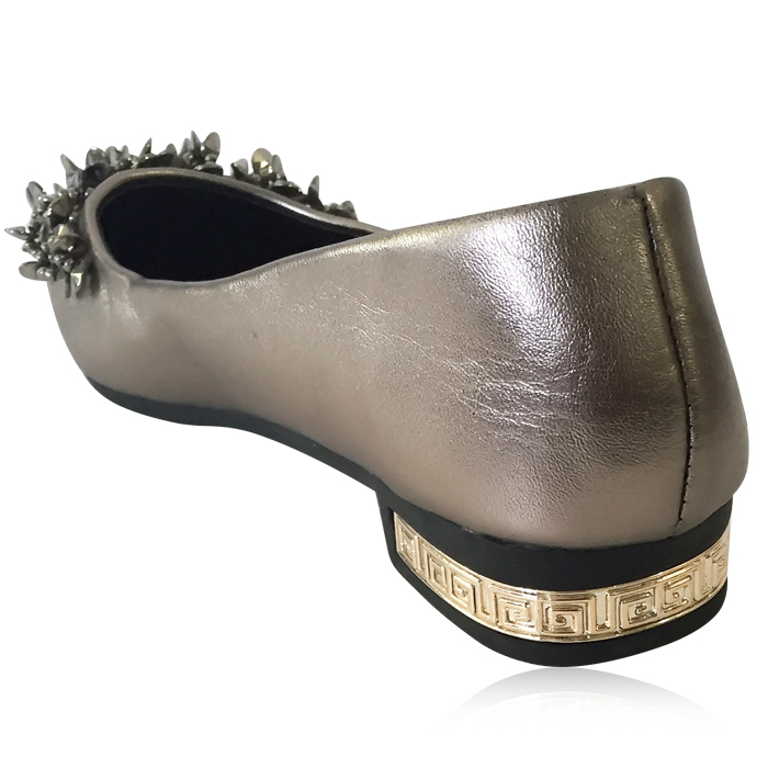 Giày búp bê mũi nhọn đính đá (Xám)