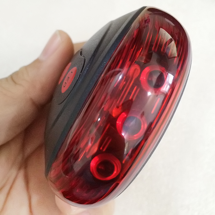 Đèn Led Laser gắn yên xe đạp (7 chế độ Led, 2 chế độ Laser)