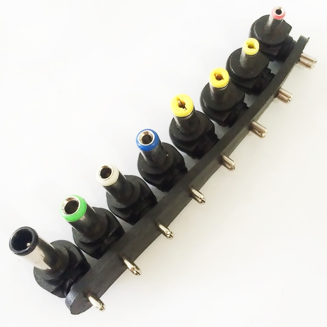 Adapter AC/DC đa năng dành cho Laptop