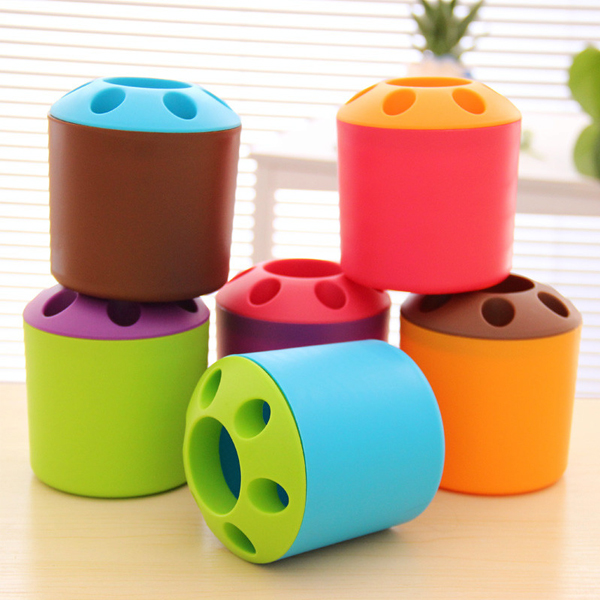 Cốc đựng bàn chải, kem đánh răng đa năng