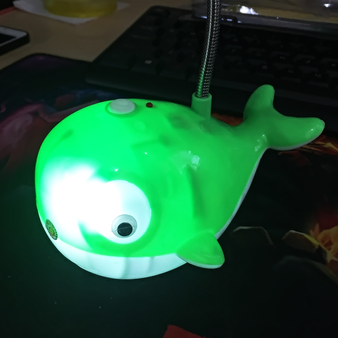 Đèn Led đê bàn chống cận hình thú cho bé (giao ngẫu nhiên)