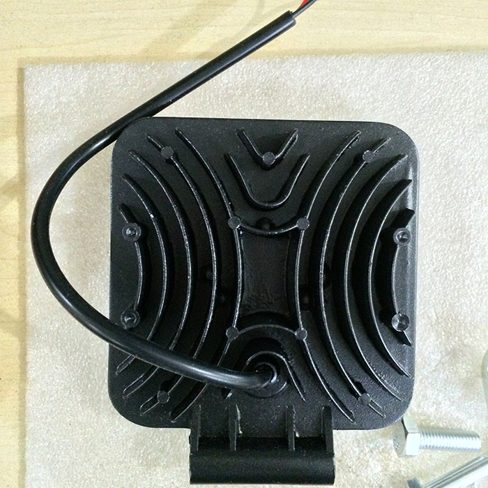 Đèn xe 9led vuông