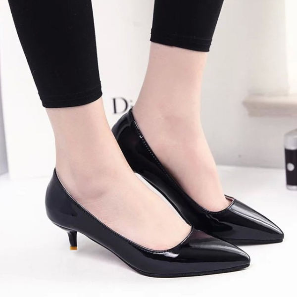 Giày cao gót mũi nhọn 3cm size 36 (Đen)