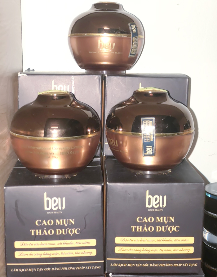 Kem trị mụn thảo dược BeU dùng cho mụn mủ, mụn bọc, mụn viêm 20ml
