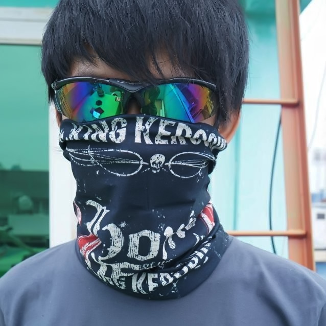 Khăn đi phượt đầu lâu Kerosin
