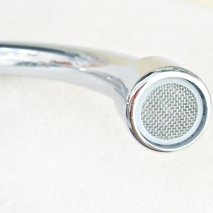 Vòi rửa chén inox sáng bóng chống gỉ